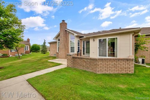 30608 Eleanor Ct, Chesterfield, MI, 48051-1257 | Card Image