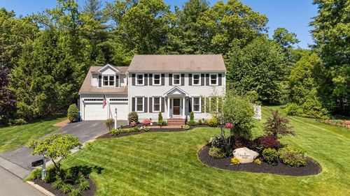 5 Satucket Rd, Rockland, MA, 02370-7202 | Card Image