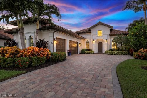 7399 Acorn Way, NAPLES, FL, 34119-9611 | Card Image