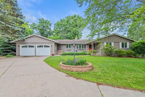 815 Hazel Ct, Mendota Heights, MN, 55120-1626 | Card Image