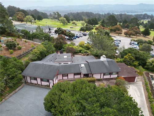 140 Kern Ave, Morro Bay, CA, 93442-2807 | Card Image