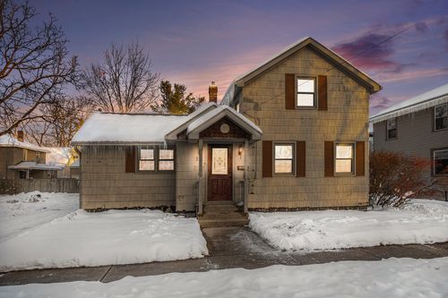 211 S Saint Joseph Ave, Niles, MI, 49120-2850 | Card Image