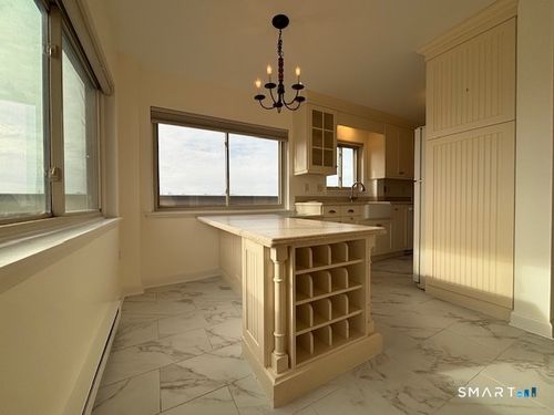 ph-a-1611 Washington Blvd, Stamford, CT, 06902-2428 | Card Image