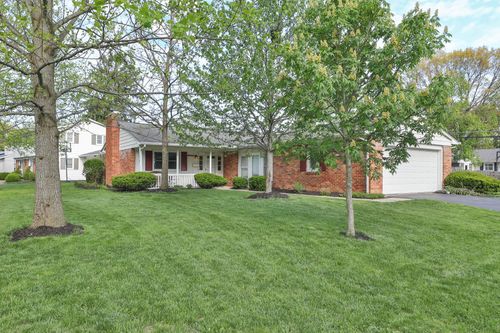 418 Pittsfield Dr, Worthington, OH, 43085-3211 | Card Image
