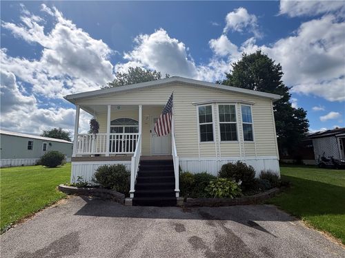 250 White Spruce Ln, Clifton Springs, NY, 14432-9526 | Card Image
