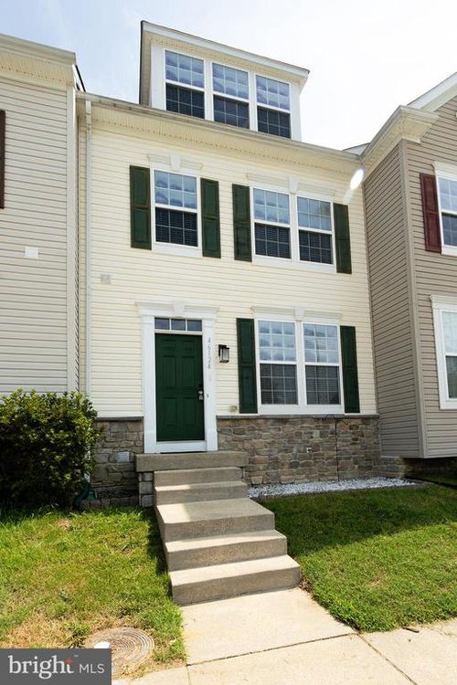 46124 Thoroughbred Way, Lexington Park, MD, 20653-2069 | Card Image