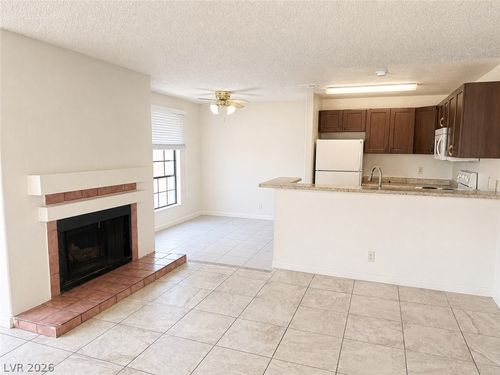 203-2979 Juniper Hills Blvd, Las Vegas, NV, 89142-2967 | Card Image
