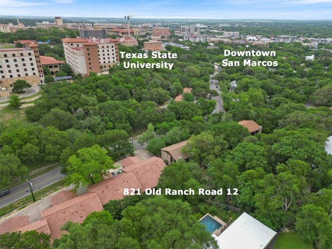 University and downtown closeby | Image 25