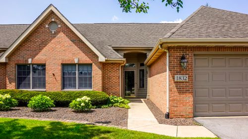 1832 Windfield Dr, Munster, IN, 46321 | Card Image