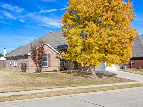 1104 Victory Bells Dr, Haslet, TX, 76052-4844 | Card Image