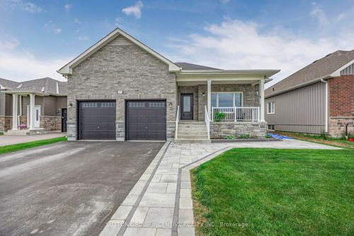 21 Beverly St, Elmvale, ON, L0L1P0 | Card Image