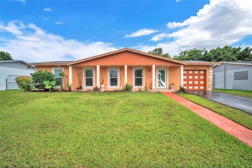 11024 Sw 157th Ter, Miami, FL, 33157-1263 | Card Image