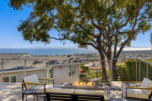 180 Loma Media Rd, Santa Barbara, CA, 93103-2152 | Card Image