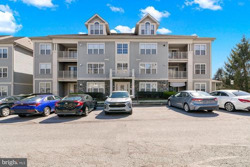 201-8809 Stone Ridge Cir, PIKESVILLE, MD, 21208-1078 | Card Image