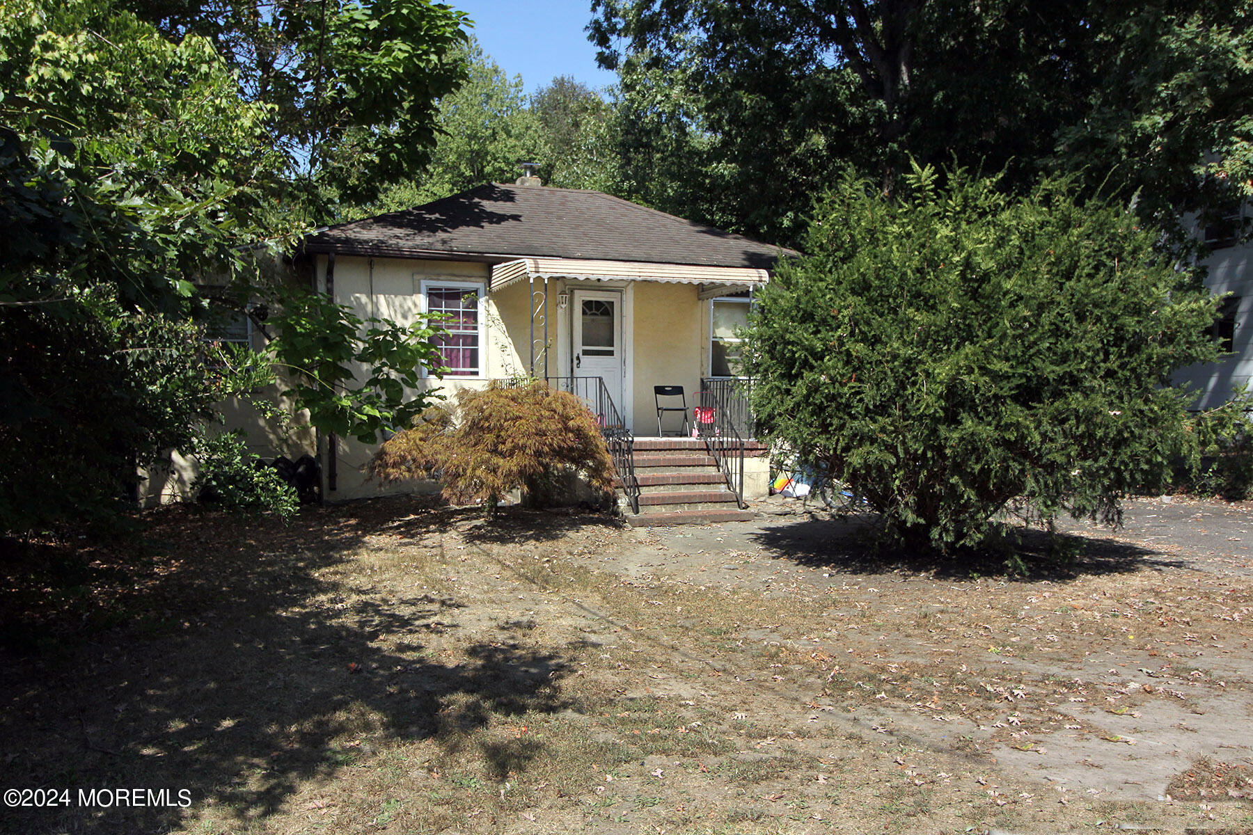 6th St, Howell, NJ 07731