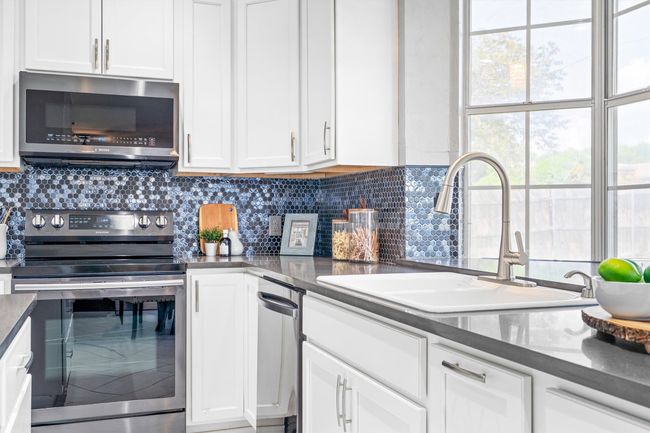 1092 Rosewood Dr, House other with 4 bedrooms, 3 bathrooms and null parking in Grapevine TX | Image 19