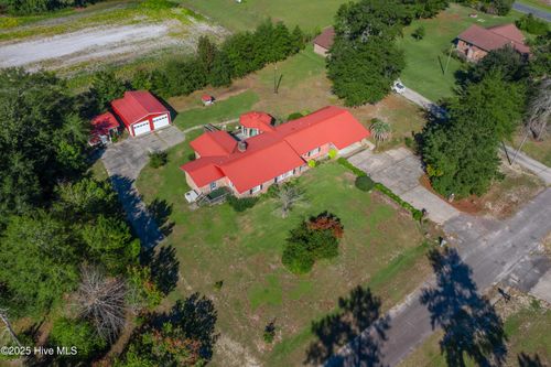 62 Pine Top Ln, Whiteville, NC, 28472-5117 | Card Image