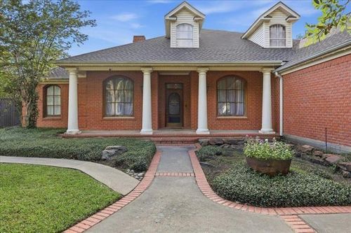 108 Wade St, Silsbee, TX, 77656-6305 | Card Image