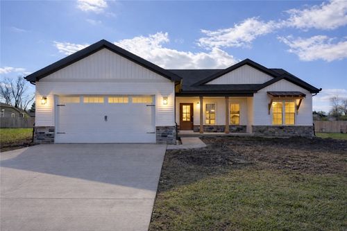 10 Summerfield Ln, Charleston, IL, 61920-9501 | Card Image