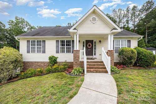 426 Carriage Ln, Linwood, NC, 27299-9569 | Card Image