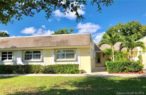 v3342-16924 Sw 112th Ct, Miami, FL, 33157-3903 | Card Image