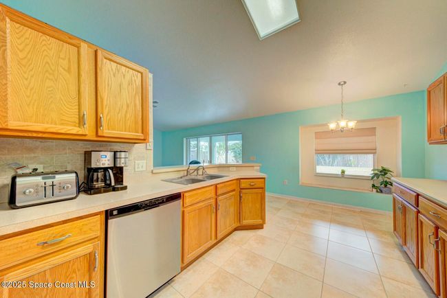 6175 Grissom Pkwy, House other with 3 bedrooms, 2 bathrooms and null parking in Cocoa FL | Image 5