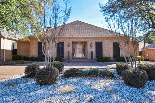 1402 Mary Lee Ln, Longview, TX, 75601-4156 | Card Image