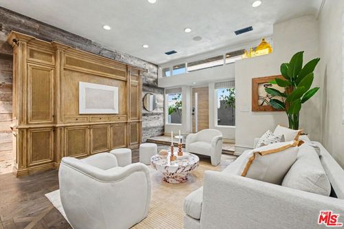 4-2408 34th St, Santa Monica, CA, 90405-2139 | Card Image