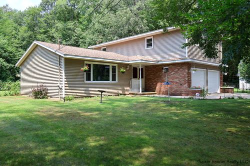 37 S Bear Lake Rd, Muskegon, MI, 49445-2315 | Card Image