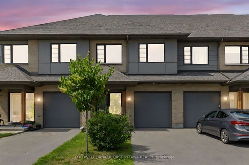 821 Quartet Ave, Gloucester, ON, K1X0C4 | Card Image