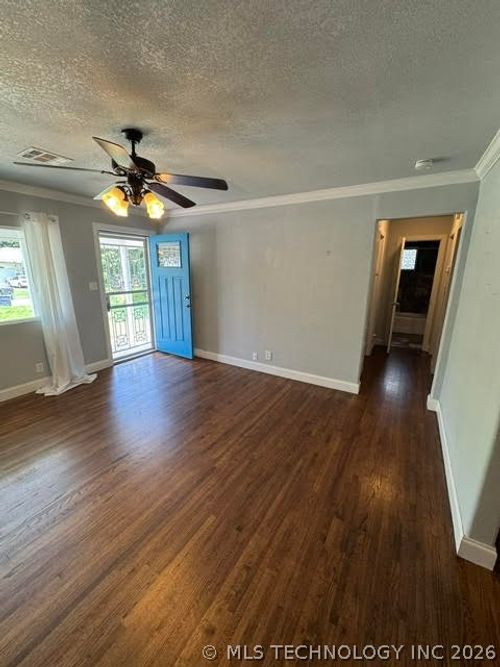5508 Newport Ave, Tulsa, OK, 74105-6808 | Card Image