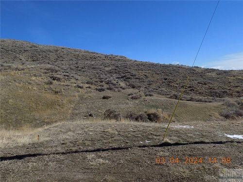 215 N 1st St, Bearcreek, MT, 59007-9519 | Card Image