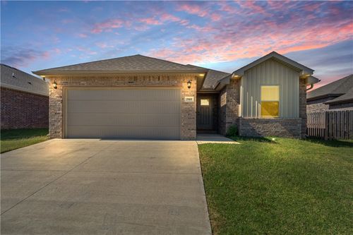 5909 Nw Reynolds St, Bentonville, AR, 72713-6099 | Card Image