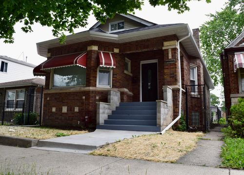 10453 S Indiana Ave, Chicago, IL, 60628-2820 | Card Image