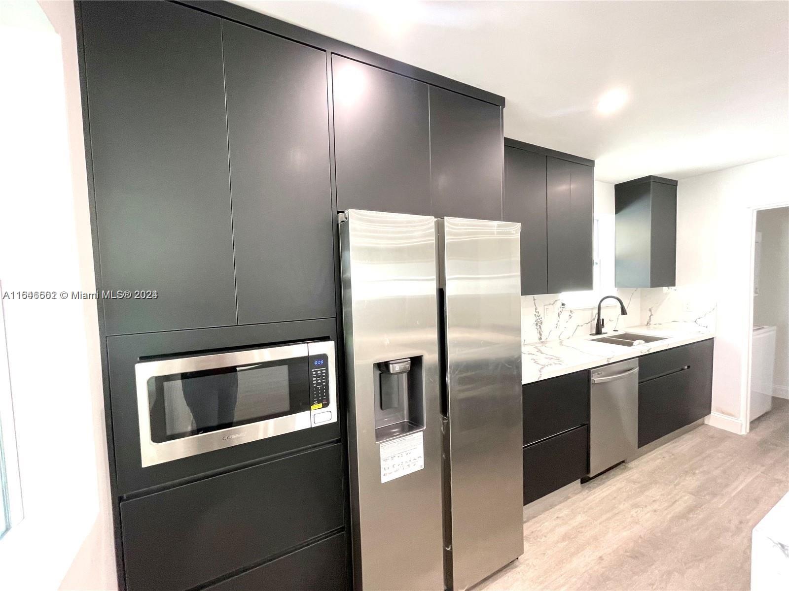 Cody St, Hollywood, FL 33020