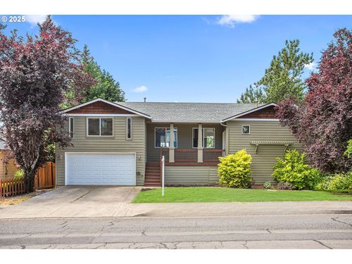 3113 Nw Pacific Rim Dr, Camas, WA, 98607-7555 | Card Image