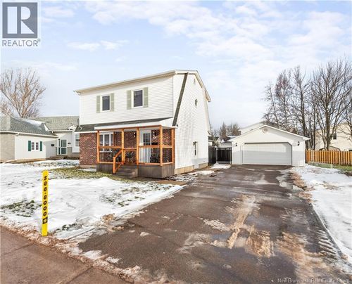 19 Bridlewood Way, Moncton, NB, E1G2H2 | Card Image