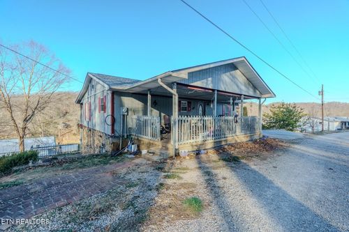 210 Last Lz Ln, Speedwell, TN, 37870-1858 | Card Image