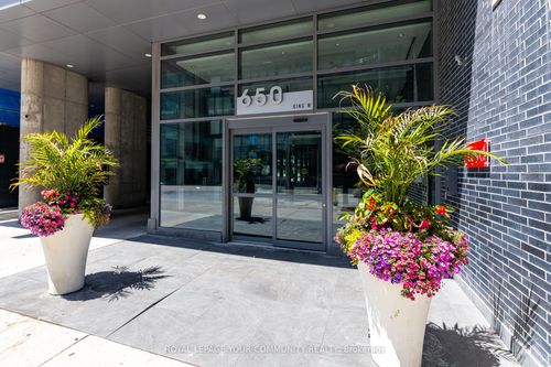 211-650 King St W, Toronto, ON, M5V0H6 | Card Image