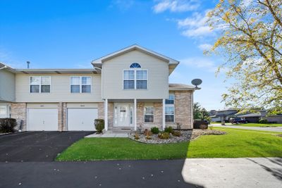 18069 Vista Drive, Townhouse with 2 bedrooms, 1 bathrooms and 1 parking in Country Club Hills IL | Image 1