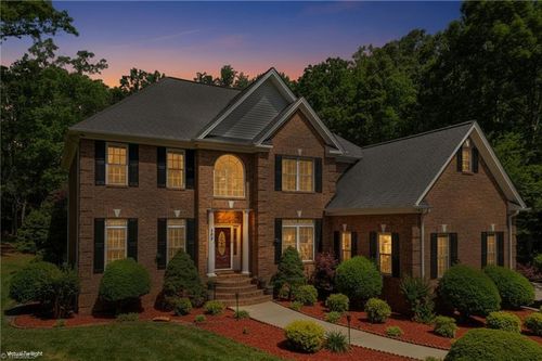 565 Irvin Farm Rd, Reidsville, NC, 27320-7227 | Card Image