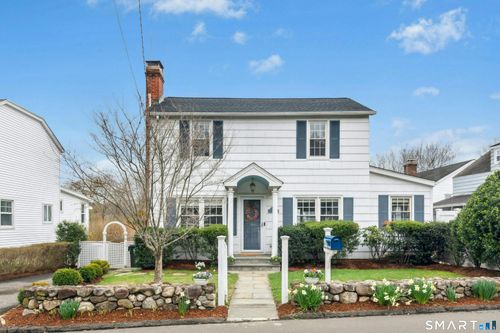 218 Summer St, New Canaan, CT, 06840-5622 | Card Image