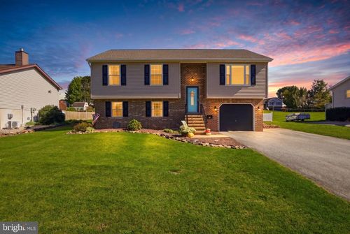 82 Schofield Dr, EAST BERLIN, PA, 17316-9337 | Card Image