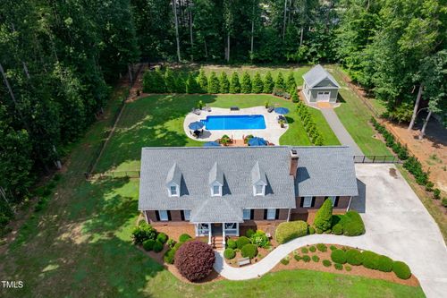 4135 Somerset Dr, Oxford, NC, 27565-6954 | Card Image