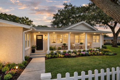 2317 Grove St, SARASOTA, FL, 34239-4626 | Card Image