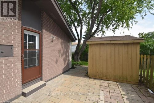 upper-33 Westway Place, Hamilton (Buchanan), ON, L9C2E9 | Card Image