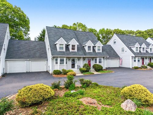 20-20 Cinnamon Cir, Walpole, MA, 02081-3650 | Card Image