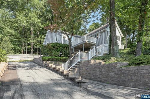 336 Lakeview Ave, Ringwood, NJ, 07456-2133 | Card Image