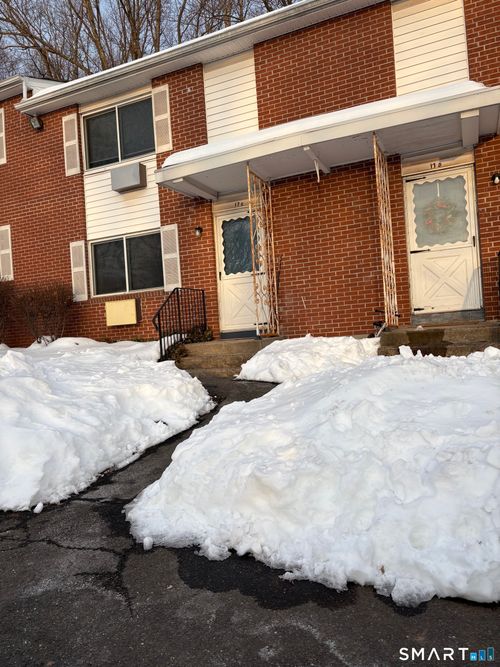 apt-17c-273 Queen Street, Southington, CT, 06489 | Card Image