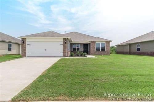23128 S Mae Dr, Claremore, OK, 74019-2333 | Card Image